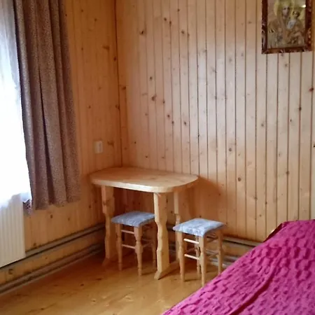 Hétvégi ház смерека Mikulicsin
